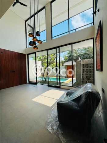 Vila di , Ukuran 200m2m², Akses ke transportasi umum Vila di , Ukuran 200m2m², Akses ke transportasi umum