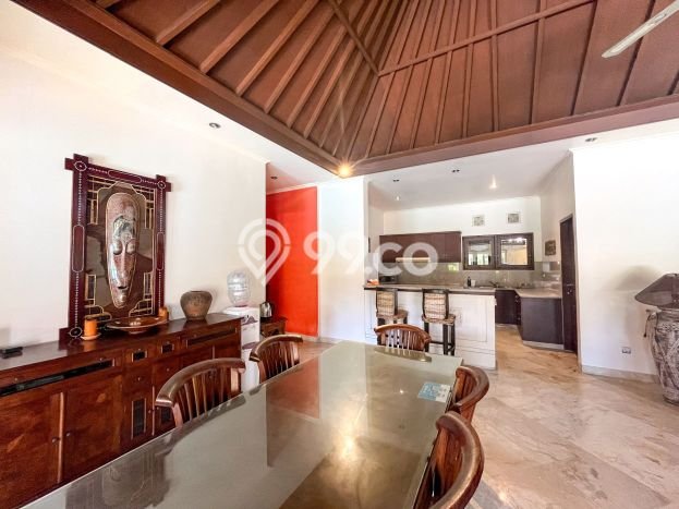 Vila Kawasan , Luas 929m2m², Ideal untuk beragam keperluan Vila Kawasan , Luas 929m2m², Ideal untuk beragam keperluan