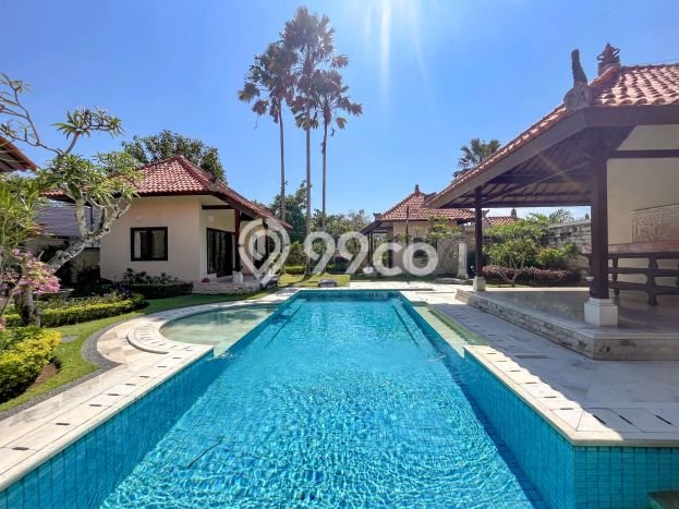 Vila Kawasan , Luas 929m2m², Ideal untuk beragam keperluan Vila Kawasan , Luas 929m2m², Ideal untuk beragam keperluan