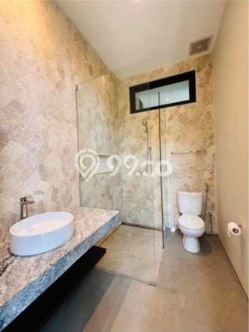 Vila di , Ukuran 200m2m², Akses ke transportasi umum Vila di , Ukuran 200m2m², Akses ke transportasi umum