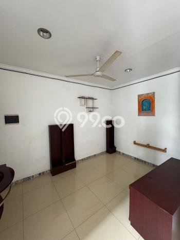 Rumah Strategis Modern Lb 200m2 di Ciledug, Tangerang Rumah Strategis Modern Lb 200m2 di Ciledug, Tangerang