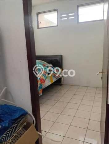 Dijual Hunian Rumah Terawat 3 Kamar di Sektor 4 - Bintaro, Jakarta Selatan Dijual Hunian Rumah Terawat 3 Kamar di Sektor 4 - Bintaro, Jakarta Selatan