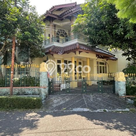Rumah Elit Modern Tanpa Renovasi di Bintaro Jakarta Selatan Rumah Elit Modern Tanpa Renovasi di Bintaro Jakarta Selatan