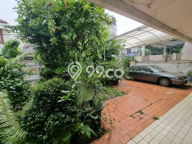Rumah Elit Modern Tanpa Renovasi di Senopati Jakarta Selatan Rumah Elit Modern Tanpa Renovasi di Senopati Jakarta Selatan