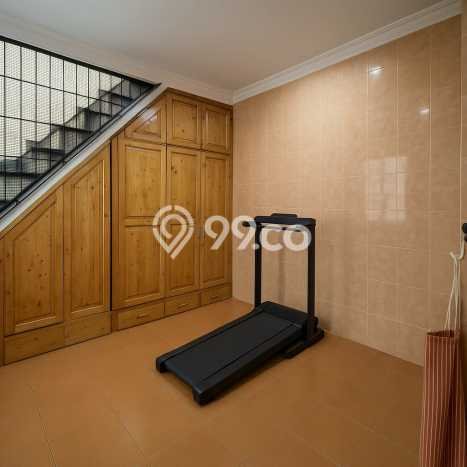 Rumah Strategis Modern Lb 200m2 di Ciledug, Tangerang Rumah Strategis Modern Lb 200m2 di Ciledug, Tangerang