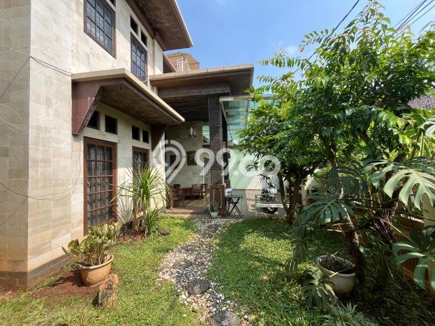 Rumah Luxury Modern Tanpa Renovasi di Veteran Jakarta Selatan Rumah Luxury Modern Tanpa Renovasi di Veteran Jakarta Selatan