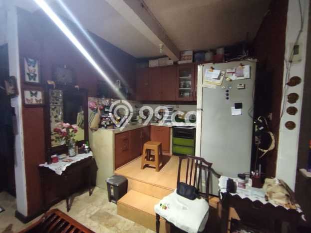 Dijual Rumah 4 Kamar Lokasi Ideal Bagus dan Strategis di Kembangan Dijual Rumah 4 Kamar Lokasi Ideal Bagus dan Strategis di Kembangan