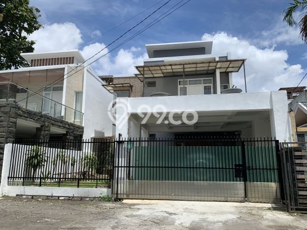 Rumah Mewah LB 160m2 Siap Pakai Desain Elegan di Veteran, Jakarta Selatan Rumah Mewah LB 160m2 Siap Pakai Desain Elegan di Veteran, Jakarta Selatan