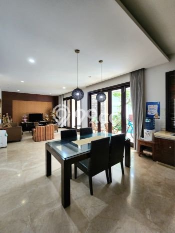 Dijual Rumah Elit Exclusive di Kebayoran Lama, Jakarta Selatan Dijual Rumah Elit Exclusive di Kebayoran Lama, Jakarta Selatan