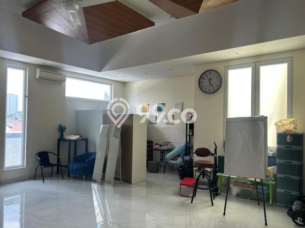 Jual Rumah Luas Elegan Dengan View Cantik di Gandaria, Jakarta Selatan Jual Rumah Luas Elegan Dengan View Cantik di Gandaria, Jakarta Selatan