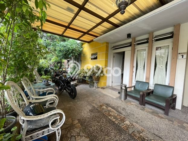 Jual Rumah Mewah Elegan Dengan View Cantik di Bintaro, Tangerang Selatan Jual Rumah Mewah Elegan Dengan View Cantik di Bintaro, Tangerang Selatan