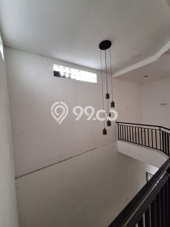 Siap Huni Rumah Mewah 4 Kamar di Kebayoran Lama Dekat ke Mana Pun Siap Huni Rumah Mewah 4 Kamar di Kebayoran Lama Dekat ke Mana Pun