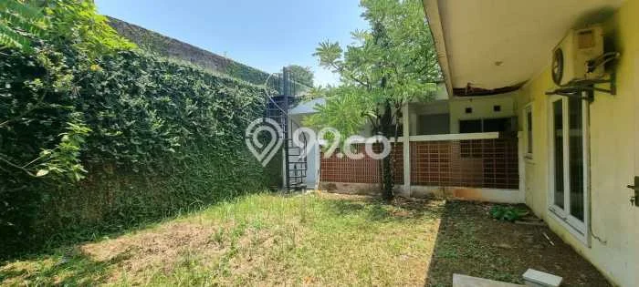 Jarang Ada! Rumah Sewa 4 Kamar Bagus Siap Huni BSD Taman Giri Loka Jarang Ada! Rumah Sewa 4 Kamar Bagus Siap Huni BSD Taman Giri Loka
