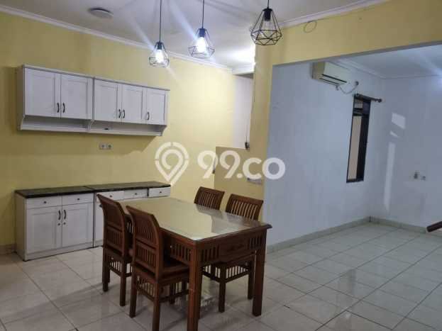 Disewakan! Rumah 4 Kamar Tidur &
3 Kamar Mandi di BSD Delatinos, Tangerang Disewakan! Rumah 4 Kamar Tidur &
3 Kamar Mandi di BSD Delatinos, Tangerang