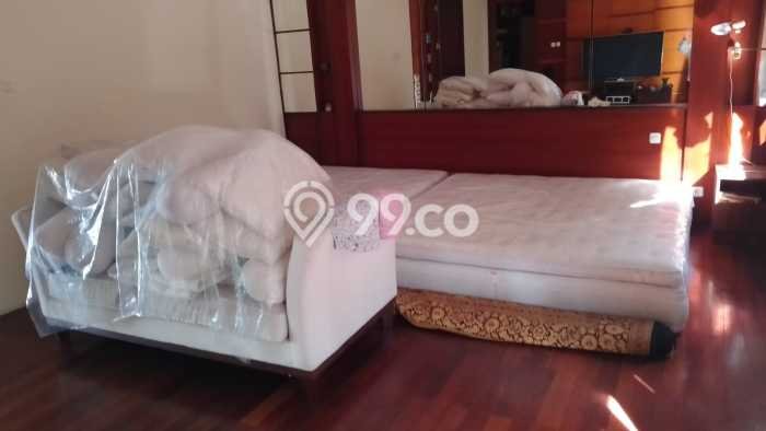 Hunian Mewah LB 350m2 Siap Pakai Desain Elegan di BSD Puspita Loka, Tangerang Hunian Mewah LB 350m2 Siap Pakai Desain Elegan di BSD Puspita Loka, Tangerang
