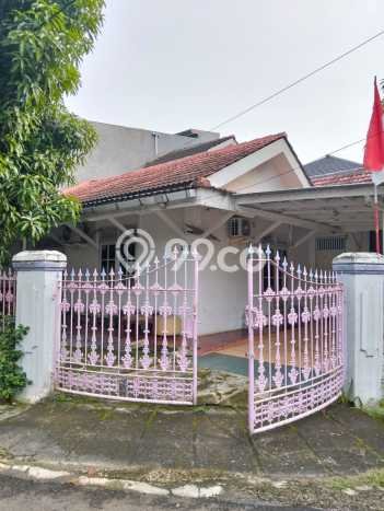 Disewakan! Rumah 4 Kamar Tidur &
2 Kamar Mandi di BSD Griya Loka, Tangerang Disewakan! Rumah 4 Kamar Tidur &
2 Kamar Mandi di BSD Griya Loka, Tangerang