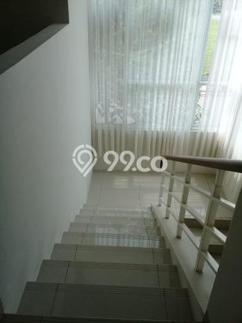 Ready to Use! Premium House LT 180m2 Desain Elegan di BSD Eminent Ready to Use! Premium House LT 180m2 Desain Elegan di BSD Eminent