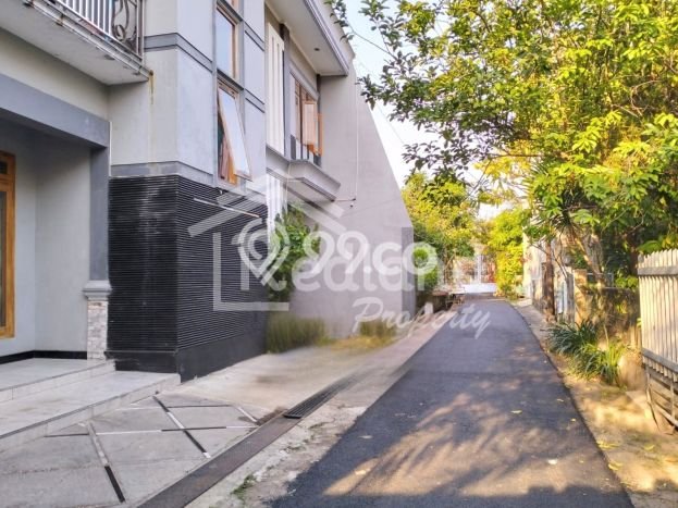 Rumah Kost Dijual di Semarang Selatan, Semarang, Spesifikasi 16 KT, 5 KM, 434m2 Rumah Kost Dijual di Semarang Selatan, Semarang, Spesifikasi 16 KT, 5 KM, 434m2