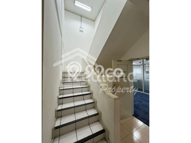 Komersial untuk disewa di Semarang Tengah punya LT 1213m2 & LB 677m2 harga sewa kompetitif Komersial untuk disewa di Semarang Tengah punya LT 1213m2 & LB 677m2 harga sewa kompetitif