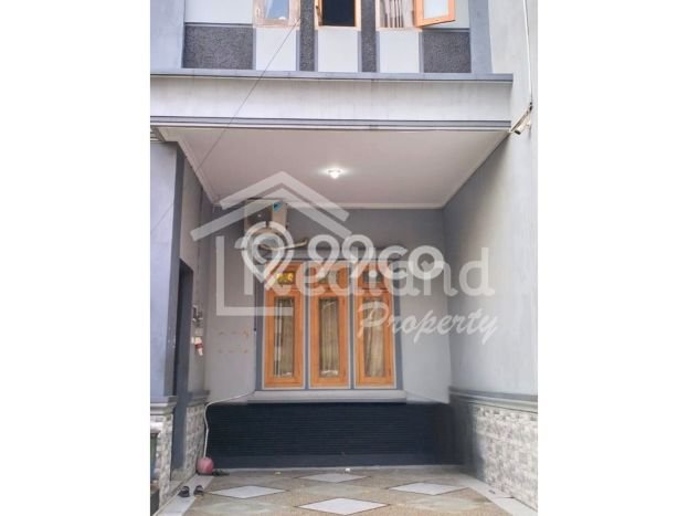 Rumah Kost Dijual di Semarang Selatan, Semarang, Spesifikasi 16 KT, 5 KM, 434m2 Rumah Kost Dijual di Semarang Selatan, Semarang, Spesifikasi 16 KT, 5 KM, 434m2