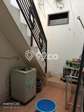 Siap Huni Hunian Elit 4 Kamar di Wiyung Dekat ke Mana Pun Siap Huni Hunian Elit 4 Kamar di Wiyung Dekat ke Mana Pun