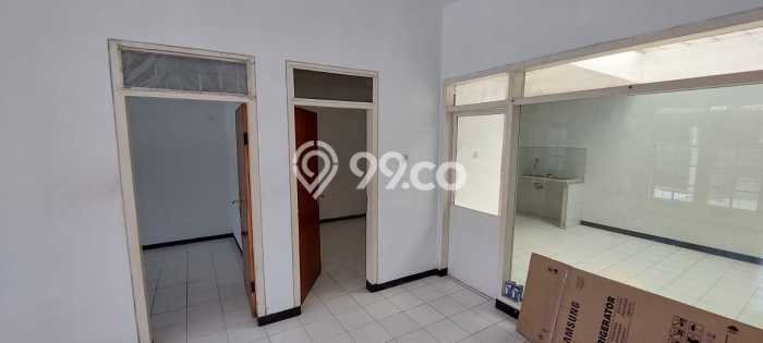 Rumah di Wiyung, 2 KM, Lingkungan Berkembang Rumah di Wiyung, 2 KM, Lingkungan Berkembang
