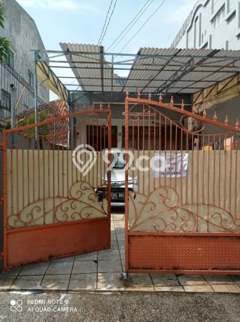 Dijual Rumah Mewah Elegan Dengan View Eksklusif di Tamansari, Jakarta Barat Dijual Rumah Mewah Elegan Dengan View Eksklusif di Tamansari, Jakarta Barat