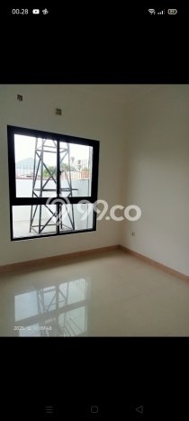 Rumah Modern Minimalis 5 KT Bisa Langsung Pindah di Serpong Utara Rumah Modern Minimalis 5 KT Bisa Langsung Pindah di Serpong Utara