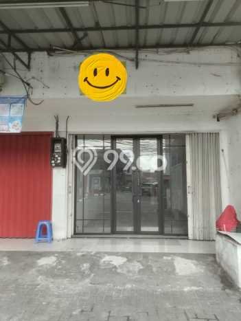 Ruko paling strategis disewakan di Kebayoran Lama Jakarta Selatan Ruko paling strategis disewakan di Kebayoran Lama Jakarta Selatan