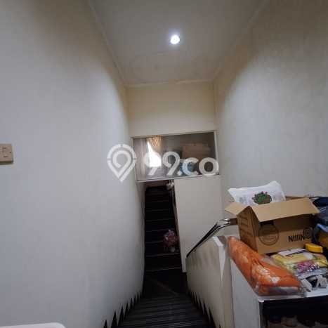 Rumah Modern 4 KT di Poris Tangerang Semi Furnished Rumah Modern 4 KT di Poris Tangerang Semi Furnished