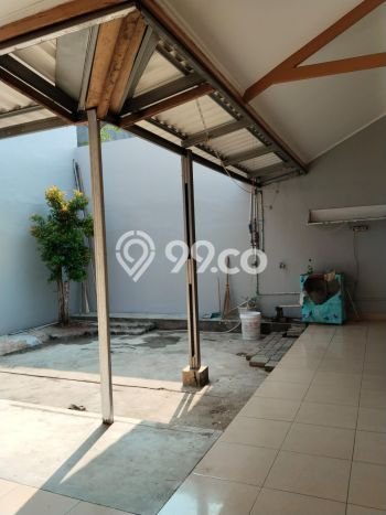 Rumah Luas Asri 3 KT Siap Huni di Serpong Villa Melati Mas Tangerang Selatan Rumah Luas Asri 3 KT Siap Huni di Serpong Villa Melati Mas Tangerang Selatan