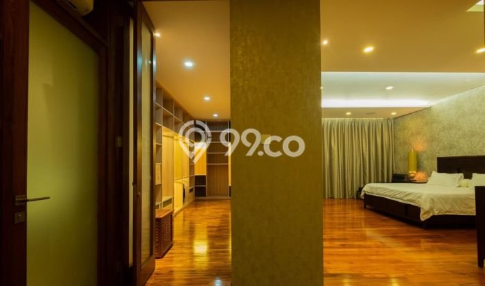 Ready to Use! Luxury House LT 630m2 Desain Elegan di Lippo Karawaci Ready to Use! Luxury House LT 630m2 Desain Elegan di Lippo Karawaci