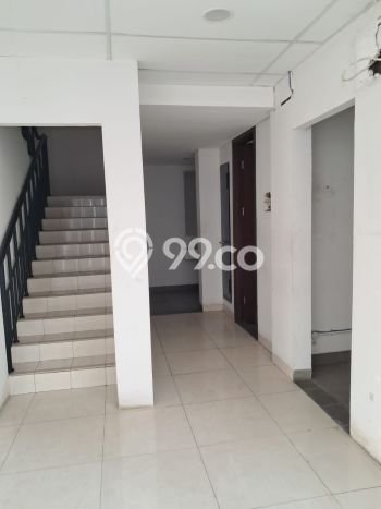 LOKASI PREMIUM! Ruko di , Luas 637m2m², Akses Utama LOKASI PREMIUM! Ruko di , Luas 637m2m², Akses Utama