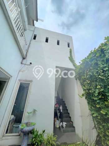Dijual Rumah Mewah Elegan Dengan View Cantik di Gading Serpong, Tangerang Dijual Rumah Mewah Elegan Dengan View Cantik di Gading Serpong, Tangerang
