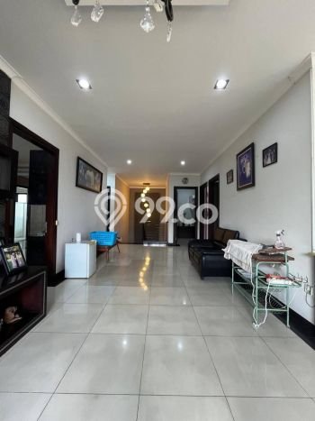 Hunian Elit LB 450m2 Siap Pakai Desain Elegan di BSD The Green, Tangerang Hunian Elit LB 450m2 Siap Pakai Desain Elegan di BSD The Green, Tangerang