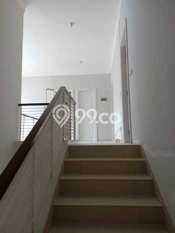 Rumah Elit Modern Tanpa Renovasi di Alam Sutera Tangerang Rumah Elit Modern Tanpa Renovasi di Alam Sutera Tangerang