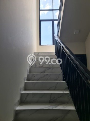 Rumah Elit LB 204m2 Siap Pakai Desain Elegan di BSD Griya Loka, Tangerang Rumah Elit LB 204m2 Siap Pakai Desain Elegan di BSD Griya Loka, Tangerang