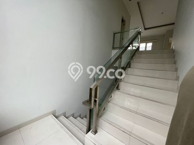 Jual Rumah Luas Elegan Dengan View Eksklusif di BSD Delatinos, Tangerang Jual Rumah Luas Elegan Dengan View Eksklusif di BSD Delatinos, Tangerang