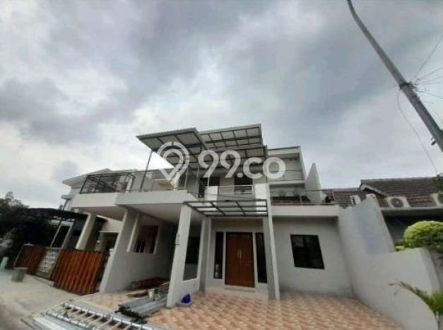 Rumah Elit Modern Tanpa Renovasi di BSD Kencana Loka Tangerang Rumah Elit Modern Tanpa Renovasi di BSD Kencana Loka Tangerang