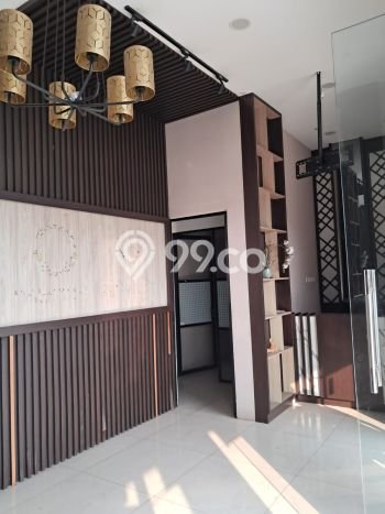 LOKASI PREMIUM! Ruko di , Luas 637m2m², Akses Utama LOKASI PREMIUM! Ruko di , Luas 637m2m², Akses Utama