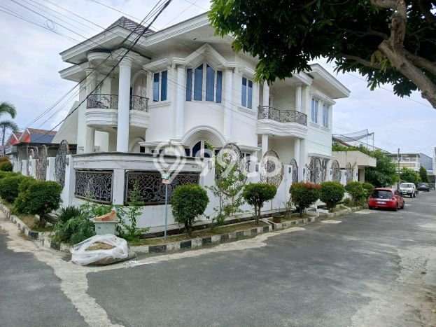 Rumah Eksklusif Siap Huni LT 432m2 di Way Halim, Bandar Lampung Rumah Eksklusif Siap Huni LT 432m2 di Way Halim, Bandar Lampung