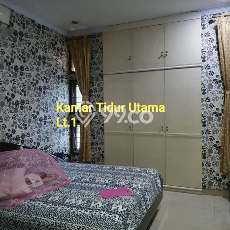 Jual Rumah Mewah Megah Dengan View Eksklusif di Klender, Jakarta Timur Jual Rumah Mewah Megah Dengan View Eksklusif di Klender, Jakarta Timur