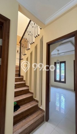 Ready to Use! Luxury House LT 140m2 Desain Elegan di Cikutra Ready to Use! Luxury House LT 140m2 Desain Elegan di Cikutra