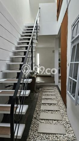 Dijual Rumah 7 Kamar Lokasi Strategis Bagus dan Strategis di Margahayu Dijual Rumah 7 Kamar Lokasi Strategis Bagus dan Strategis di Margahayu