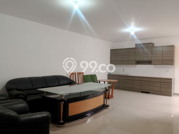 Dijual Hunian Rumah Terawat 4 KT di Sarijadi, Bandung Dijual Hunian Rumah Terawat 4 KT di Sarijadi, Bandung