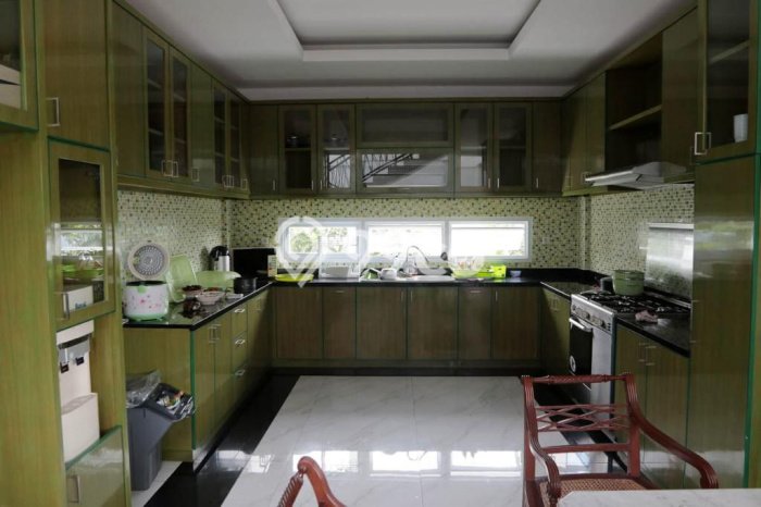 For Sale! Premium House LT 1450m2 Desain Elegan di Dago Pakar For Sale! Premium House LT 1450m2 Desain Elegan di Dago Pakar