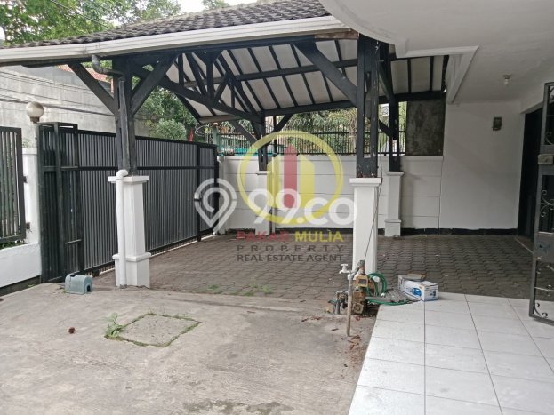 For Sale! Premium House LT 318m2 Desain Modern di Pasteur For Sale! Premium House LT 318m2 Desain Modern di Pasteur