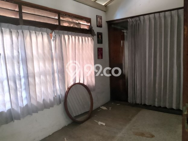 Rumah Elit LB 200m2 Siap Pakai Desain Elegan di Braga, Bandung Rumah Elit LB 200m2 Siap Pakai Desain Elegan di Braga, Bandung