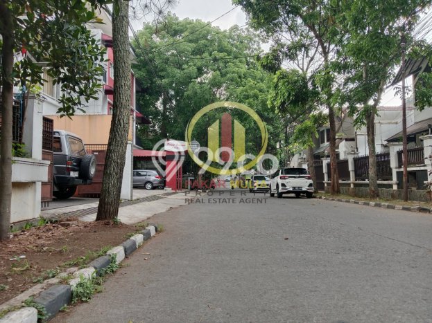 For Sale! Premium House LT 318m2 Desain Modern di Pasteur For Sale! Premium House LT 318m2 Desain Modern di Pasteur