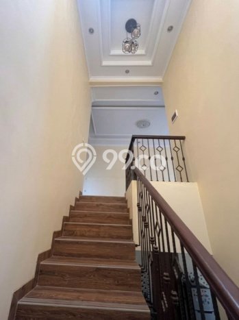 Ready to Use! Luxury House LT 140m2 Desain Elegan di Cikutra Ready to Use! Luxury House LT 140m2 Desain Elegan di Cikutra